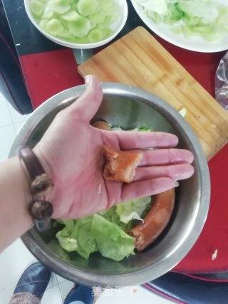 Xiaoman's Eclipse of Lettuce and Garlic Sausage recipe