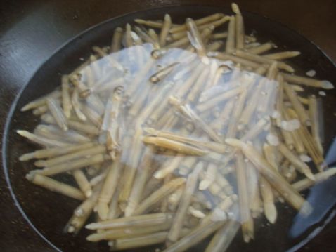 Razor Clams Mixed with Cucumber recipe