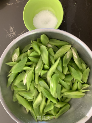 Pickled Lettuce recipe