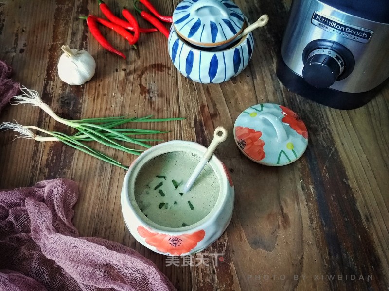 Sesame Oil Crucian Soup recipe