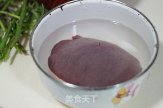 Wolfberry Leaf Pork Liver Lean Pork Soup recipe