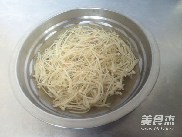 Enoki Mushroom Mixed with Kelp Shreds recipe