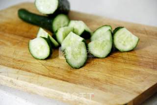 Detox and Slimming Cucumber Kiwi Juice recipe