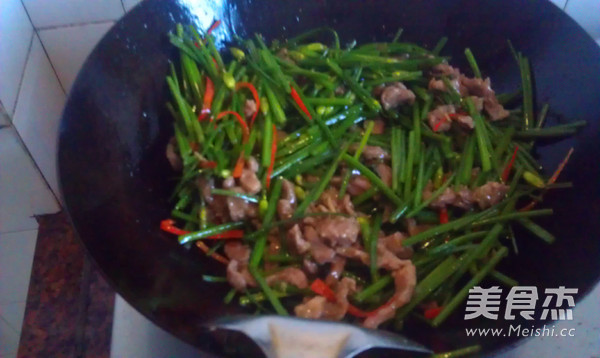 Stir-fried Beef with Leek recipe