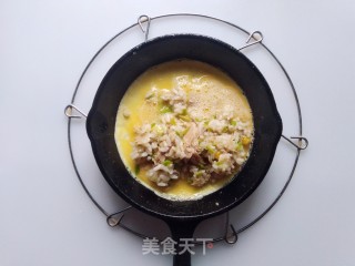 Celery Tuna Omelette Rice recipe