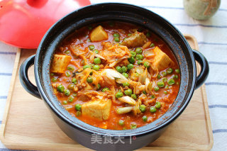 Korean Spicy Cabbage Tofu Pot-"seducing" Your Stomach in The Severe Cold Winter recipe