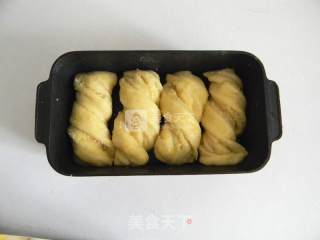 Curl Flower Hand Torn Toast recipe