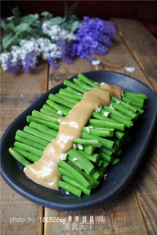 Cowpeas with Sesame Sauce recipe