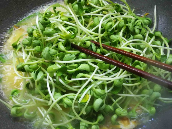 Black Bean Sprouts in Soup recipe