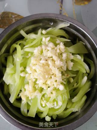 Home Cooking~~sliced Lettuce Salad recipe
