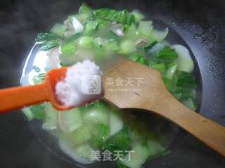 Pork Belly and Green Cabbage Rice Cake Soup recipe