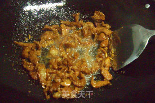 Stir-fried Bamboo Shoots with Lean Meat recipe