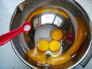 Cocoa Chiffon Cake [6 Inches] recipe