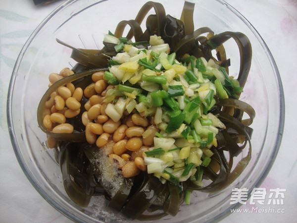 Seaweed Mixed with Soybeans recipe