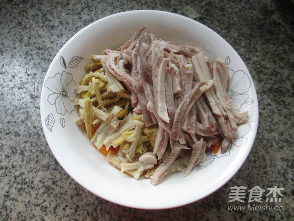 Lamb Tail and Bamboo Shoots Mixed with Pork Belly recipe