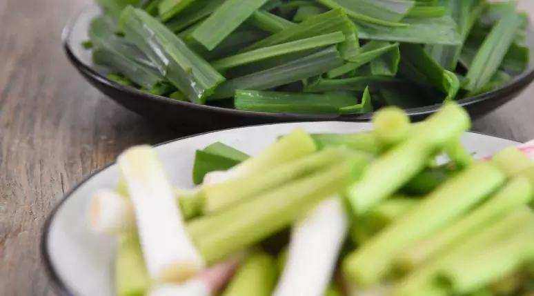 Stir-fried Green Garlic recipe
