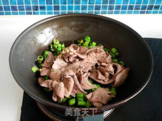 Spicy Fried Pork Liver with Millet recipe