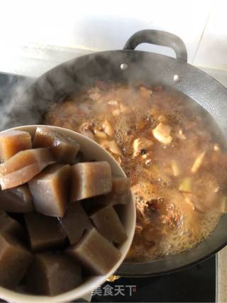 Beer Konjac Tofu Stewed Chicken recipe