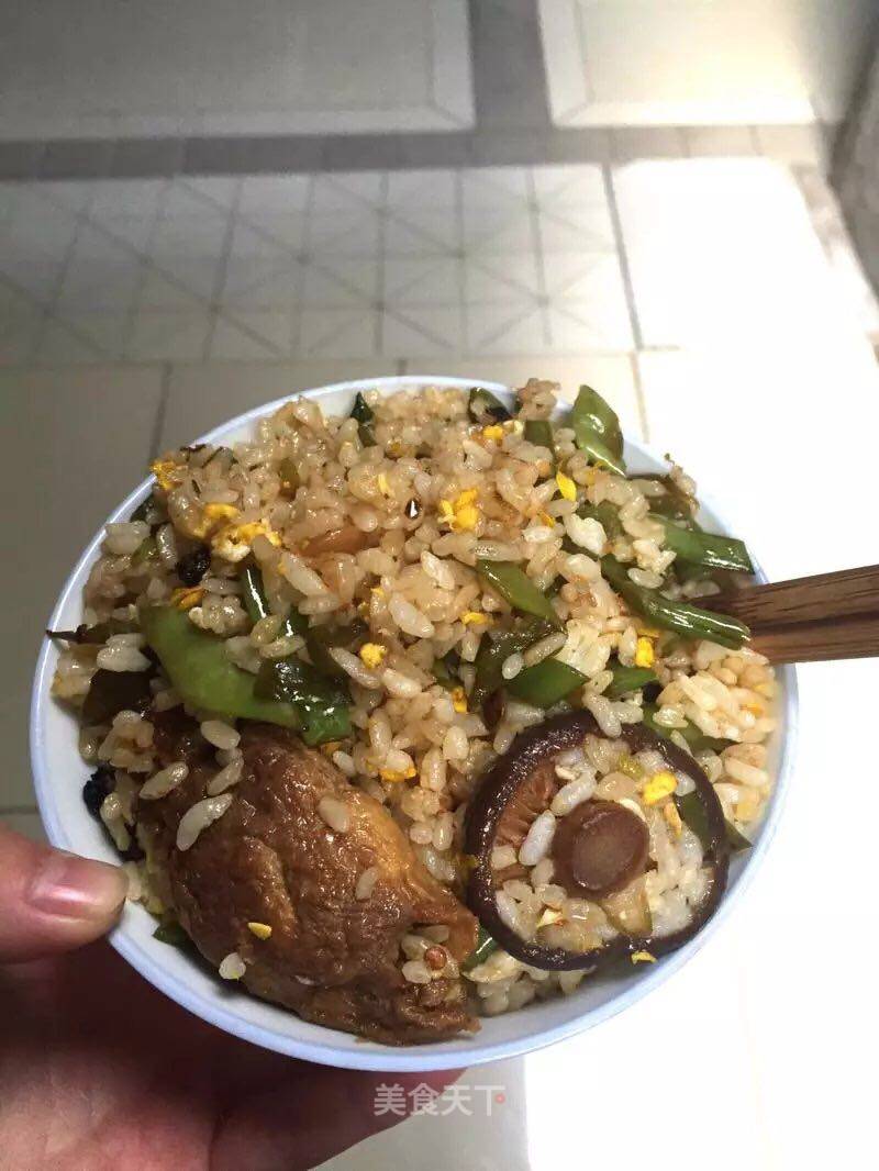 Fried Rice with Mushrooms, Beans and Eggs recipe