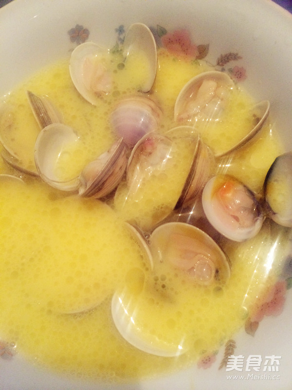Steamed Egg with Clams recipe