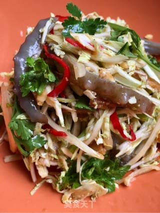 Sea Cucumber and Cabbage Mixed with Fat Residue recipe