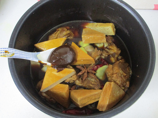 Bone Bone Stewed Dried Tofu recipe