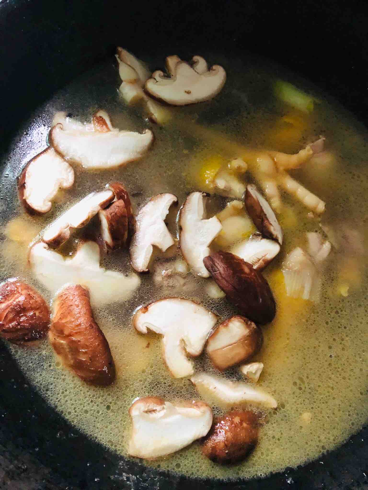 Reed Chicken and Mushroom Soup recipe