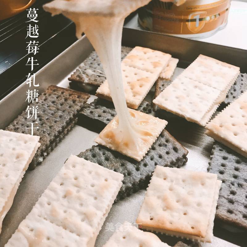Three Steps to Create Delicious Cranberry Nougat Cookies recipe