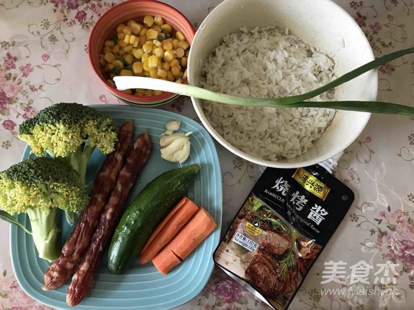 Fried Rice with Sausage Sausage in Colorful Sauce recipe