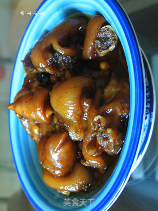 Soy Roast Pork Feet recipe