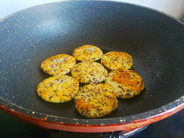 Three Color Quinoa Sticky Rice Crackers recipe