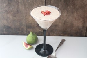Fig Yogurt Shake recipe
