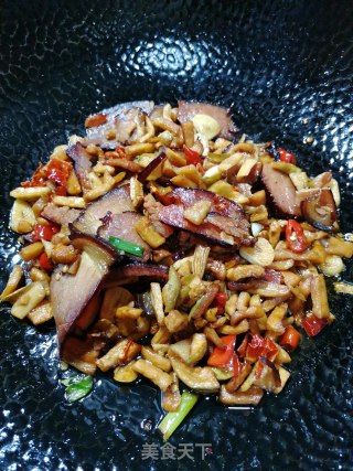 Stir-fried Bacon with Dried Radish recipe