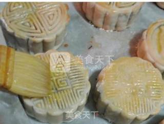 Red Fruit Bean Paste Mooncake recipe