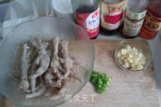 Family Red Oil Chicken Feet recipe