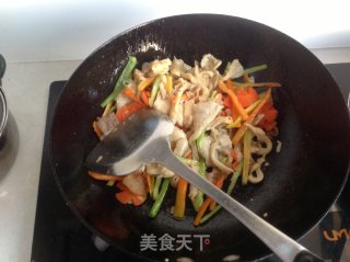 Stir-fried Small Yellow Mushrooms recipe