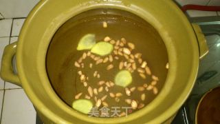 Daylily and Wolfberry Pork Ribs Soup recipe