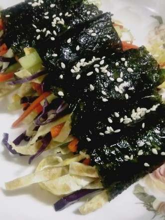 Five-color Seasonal Vegetable Seaweed Rolls recipe
