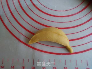 Pictographic Millet Banana Mantou recipe