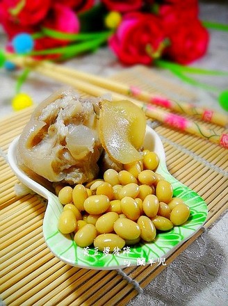 Soy Simmered Trotters recipe