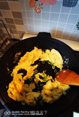 Scrambled Eggs with Spiny Sprouts recipe