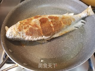 Pan Fried Yellow Croaker recipe