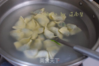 Delicious Shepherd's Purse Dumplings recipe
