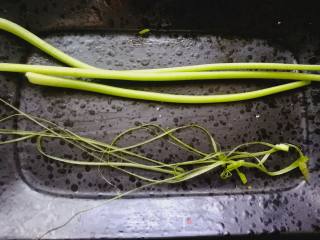 Sweet Potato Stem with Oyster Sauce recipe