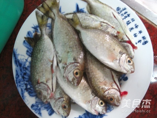 Steamed Small Sea Fish recipe