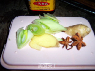 Seductively Colored Fermented Bean Curd and Seaweed Roasted Pork recipe