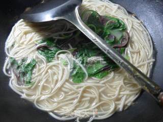 Soba Noodles with Red Amaranth in Thick Soup recipe