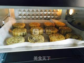 Bean Paste Mooncakes recipe