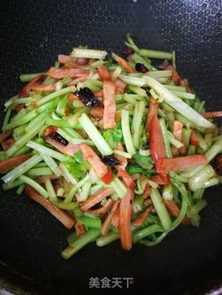 Stir-fried Ham with Celery recipe