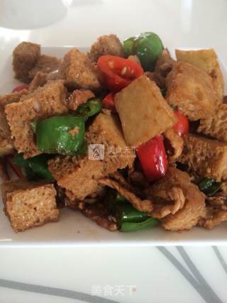 Stir-fried Grilled Wheat Bran with Shredded Pork recipe